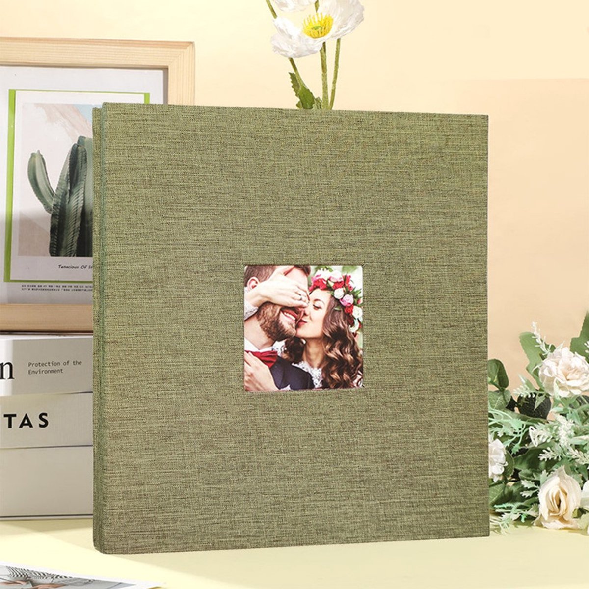 Groen zelfklevend fotoalbum — Linnen kaft — Hoogwaardig herinneringsalbum — Zelfklevend/met beschermfolie (doe-het-zelf) — Perfect voor het bewaren van dierbare herinneringen aan familie, bruiloften, reizen en baby's — (260 x 280 mm)