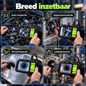 Endoscoop in gebruik voor auto-, apparaat-, afvoer- en leidinginspectie met verlichte camerakop.