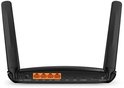 Achterkant van zwarte TP-Link router met voedingspoort, vier LAN-poorten, WPS, reset, wifi-schakelaar en Micro SIM-slot.