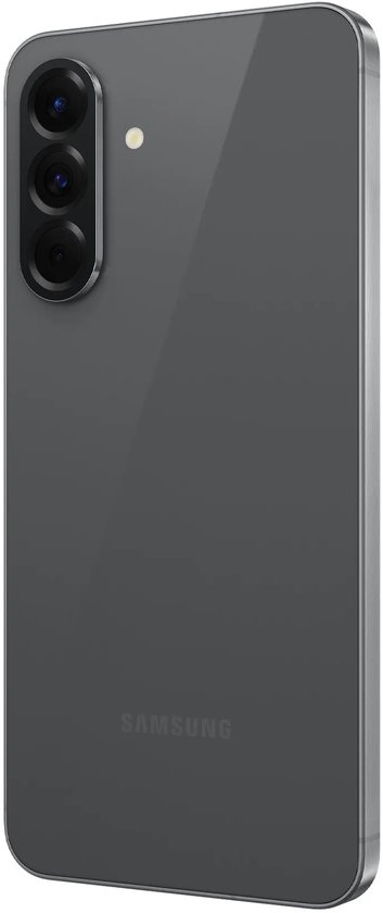 Schuine achteraanzicht van een grijze smartphone met drie camera's en het Samsung-logo.