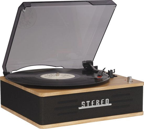 Retro platenspeler met houten afwerking, zwarte luidsprekergrille met 'STEREO' tekst en een doorzichtige stofkap.
