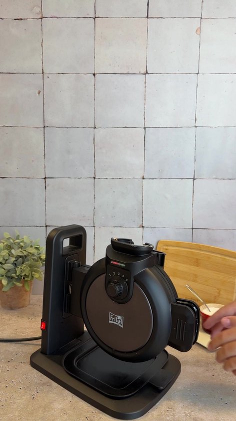 FRITEL WA 2225 Top Fill Wafelijzer – Amerikaanse Wafels – Wafelmaker voor 4 Wafels – 5 Bruiningsniveaus – PFASvrij – Zwart