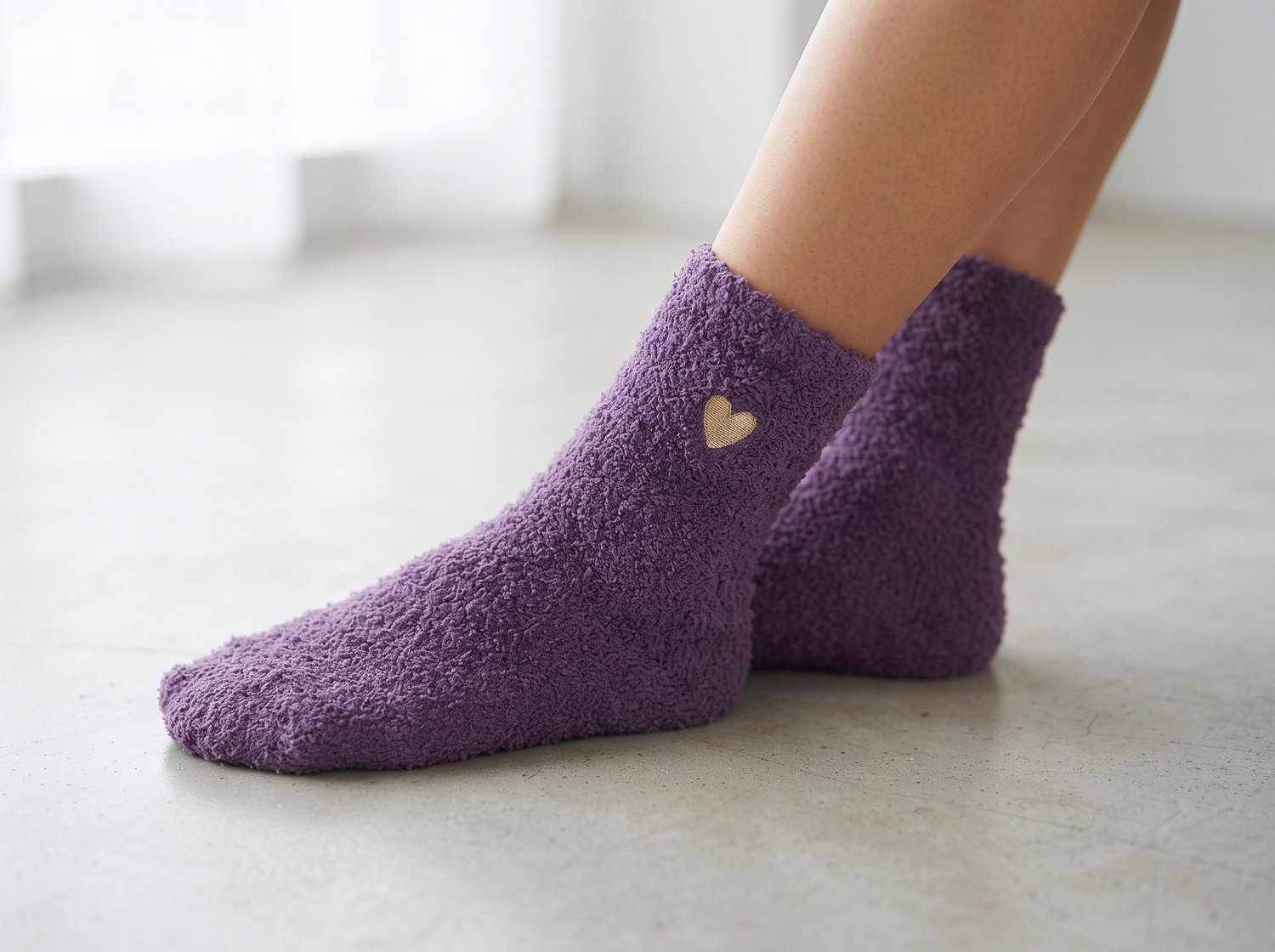 Fluffy Sokken dames - huisokken - warme sokken - print hart - paars - 36 - 40 - cadeau voor haar - Kerst cadeau - verjaardagscadeau - geschenk vrouwen - extra zacht
