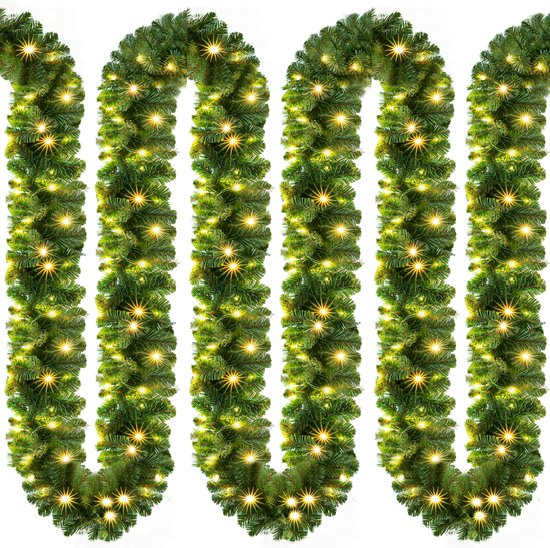 Groene kunstkerstguirlande van 10 meter met 200 warmwitte ledlampjes.