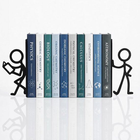 Twee zwarte stick-figuur boekensteunen die een rij wetenschappelijke studieboeken op een witte ondergrond ondersteunen.