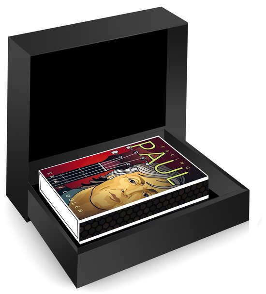 Het boek 'Facing Paul' in een open luxe zwarte geschenkdoos.