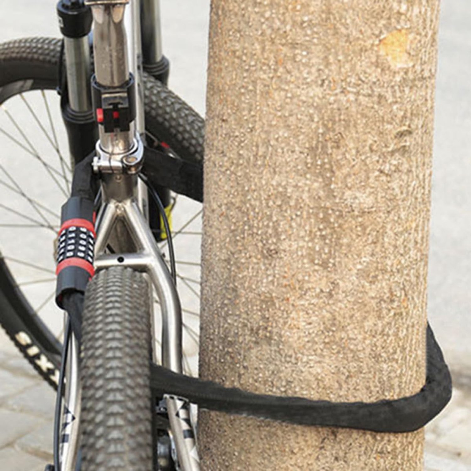 Fietsslot met cijferslot - Kettingslot fiets - Fietssloten - Slot Voor Fiets - Stadsfiets - Elektrische Fiets - Elektrische Fietsen - Fiets Accessoires - Geschikt voor elektrische fietsen en stadsfietsen - Zwart - Koolstofstaal, ABS, nylon - 60cm – foto 4