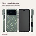 Voor- en achterkant van een saliegroen hoesje met gouden hartjes en zwarte beschermende binnenkant.