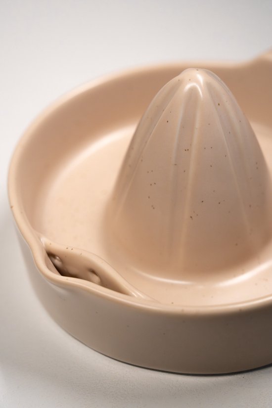 Souwaira Lémoni Squeezer – Citruspers – Citroenpers Handpers – Keramiek – Handgemaakt – Voor Citroen, Limoen & Sinaasappel van Souwaira — afbeelding 3