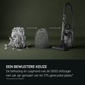 AEG stofzuiger gemaakt van gerecycled plastic. Tekst: Een bewustere keuze, 37% gerecycled plastic.