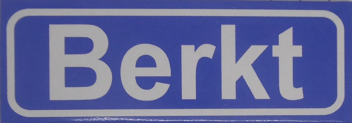 Souv© - koelkast magneet - plaatsnaam bord - kombord - souvenir - koelkastmagneetje - relatiegeschenk Berkt