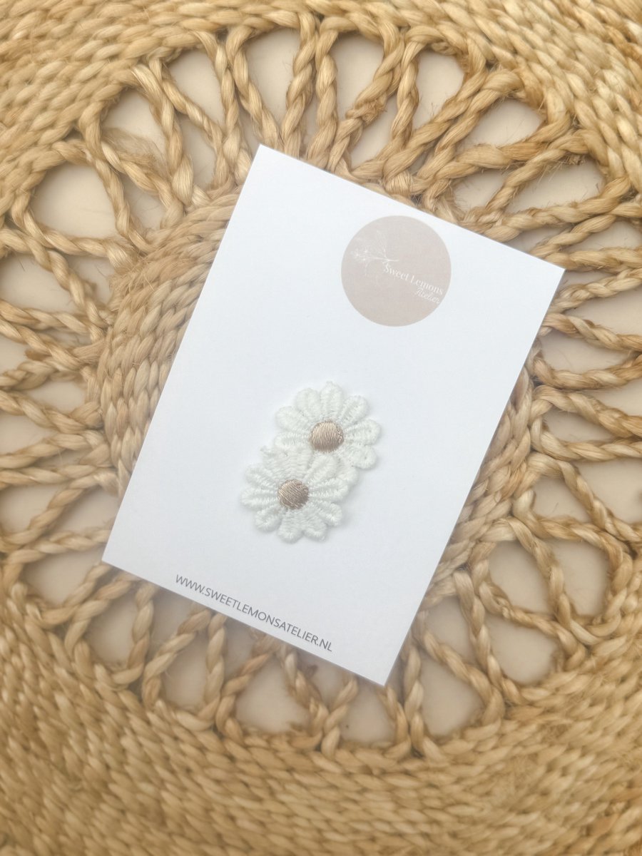 Antislip Haarspeldje - Madelief - Brons - Haarspeldjes voor Baby & Newborn - Haaraccessoires voor Meisjes & Kinderen - Kraamcadeau - Babyshower - Verjaardagscadeau