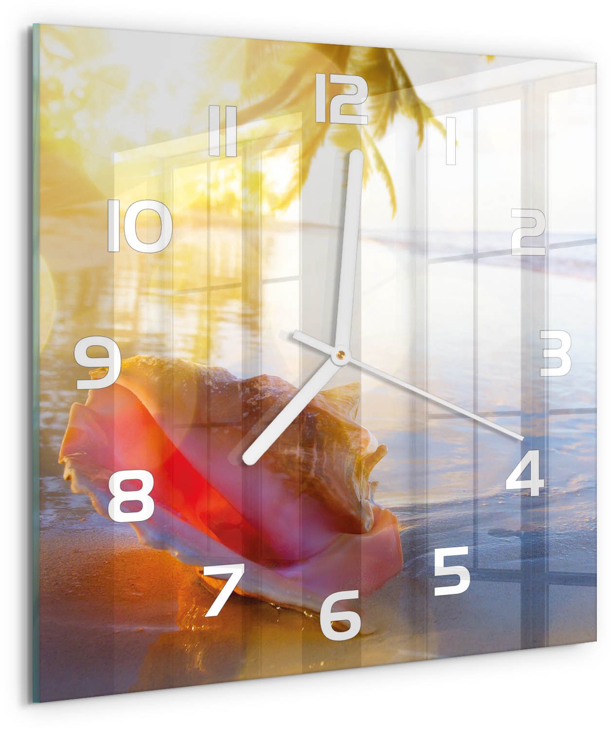 Tulup Wandklok - Een schelp op het strand Glazen Klok Met Print - 30x30 cm - Veelkleurig Wandklok Glas Met Motief - Witte handen - Vierkante Klok - Wandklok Glas Decoratie - Gekleurde Glazen Klok