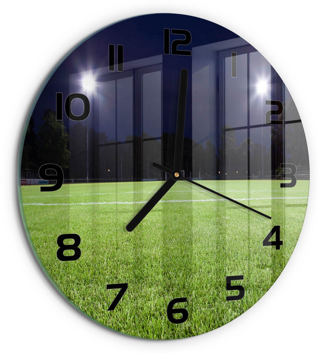 TULUP Wandklok - Voetbalveld Wandklok Glas Met Motief - fi30 cm - Groente Decoratieve Glazen Klok - Zwarte handen - Ronde Klok - Gekleurde Glazen Klok - Glazen Klok Met Print