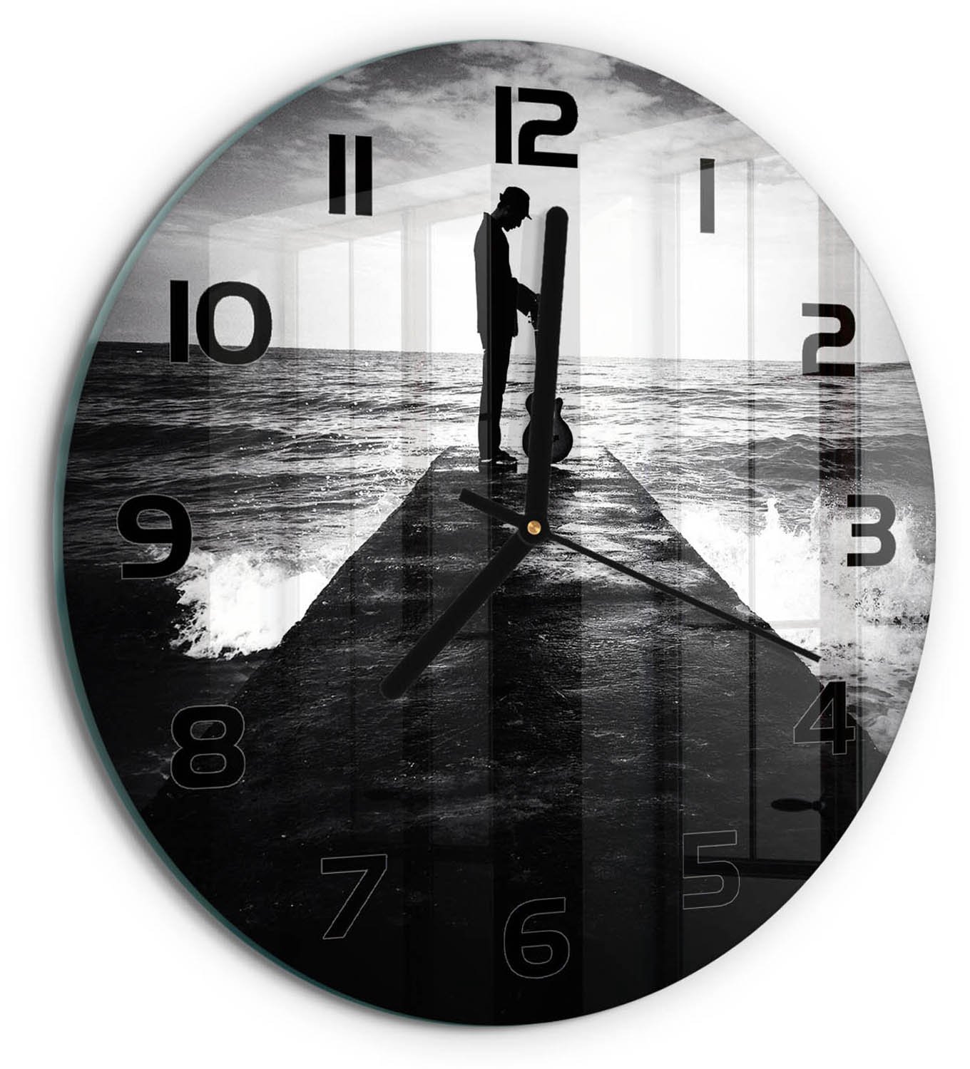 TULUP Wandklok - Gitarist op de pier Klok Glas Met Opdruk - fi30 cm - Zwart-wit Moderne Wandklok Glas - Zwarte handen - Ronde Klok - Decoratieve Glazen Klok - Glazen Wandklok Design