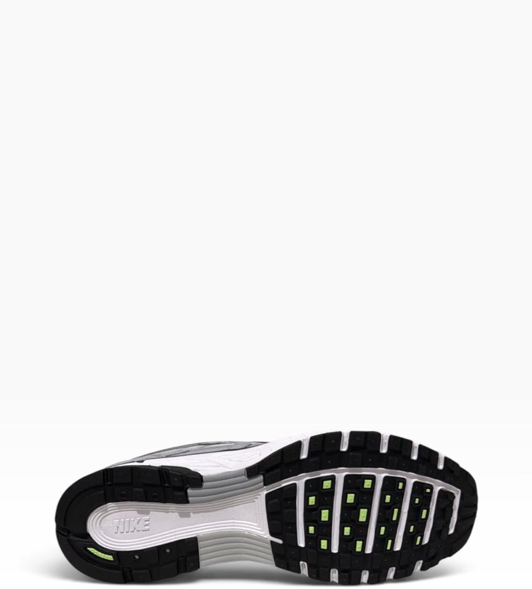 Nike P6000 - Sneakers - Maat 47.5