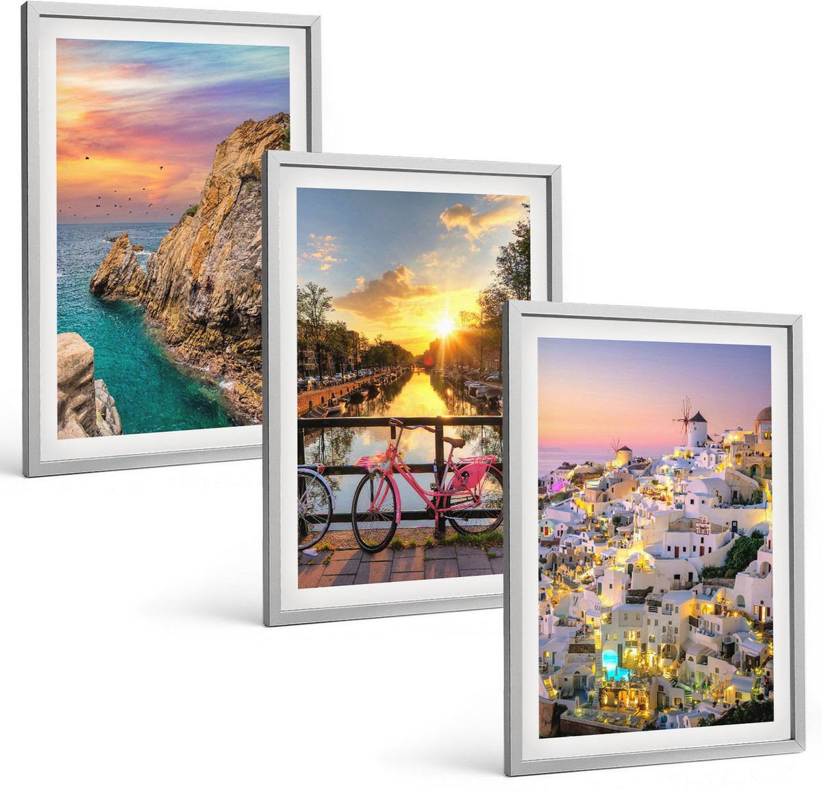 Coloray 3-Delige Schilderij Set - Uitzicht Op Zee Met Zonsondergang En De Stad - 40 x 60 cm - Decoratieve Schilderijen - Woonkamer - Interieur - Stijlvolle Muurdecoratie Zilveren lijst