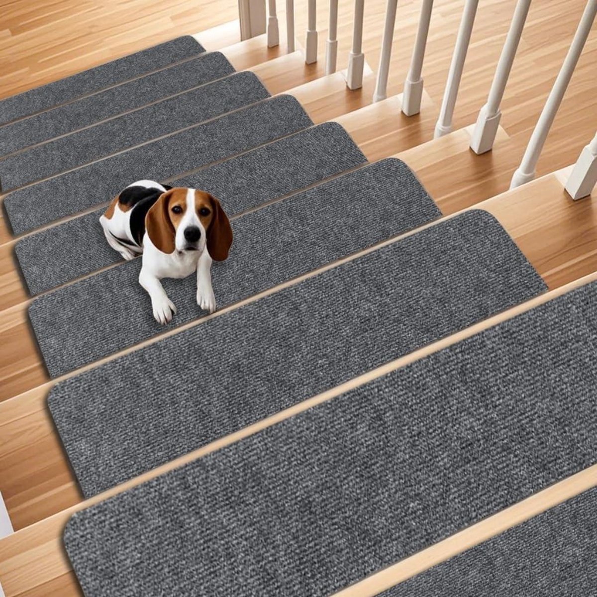 SSTRWGOOD Trapmatten - 15-delige set - 76x20cm - Zelfklevende trapmatten - Geschikt voor houten traptreden - Antislip trapmat geschikt voor binnen - Beschermt de trap - Geschikt voor senioren, kinderen en huisdieren - Grijs