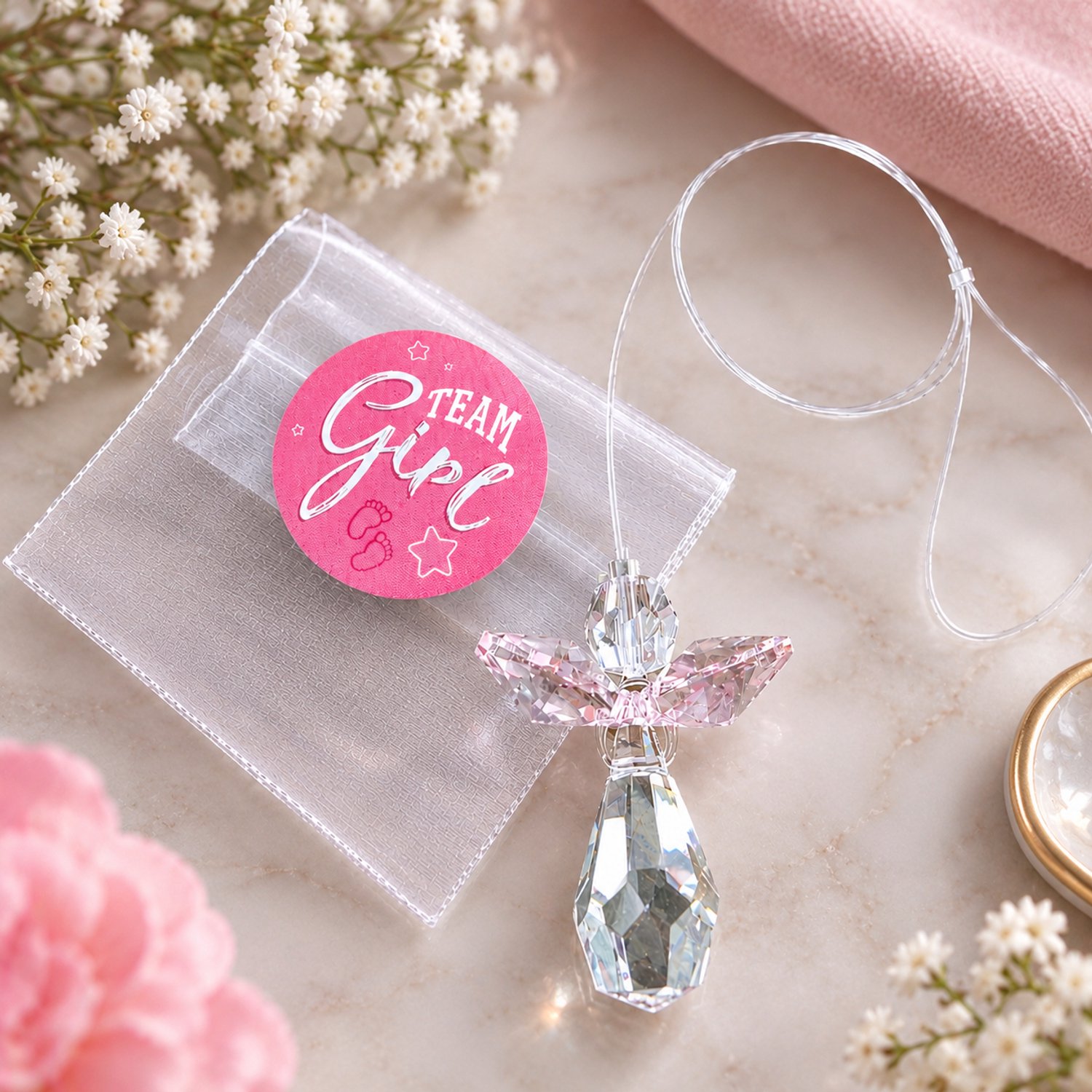 Beschermengeltje Baby roze, hanger gemaakt van Swarovski kristallen - inclusief roze organza verpakking - gender reveal - baby shower