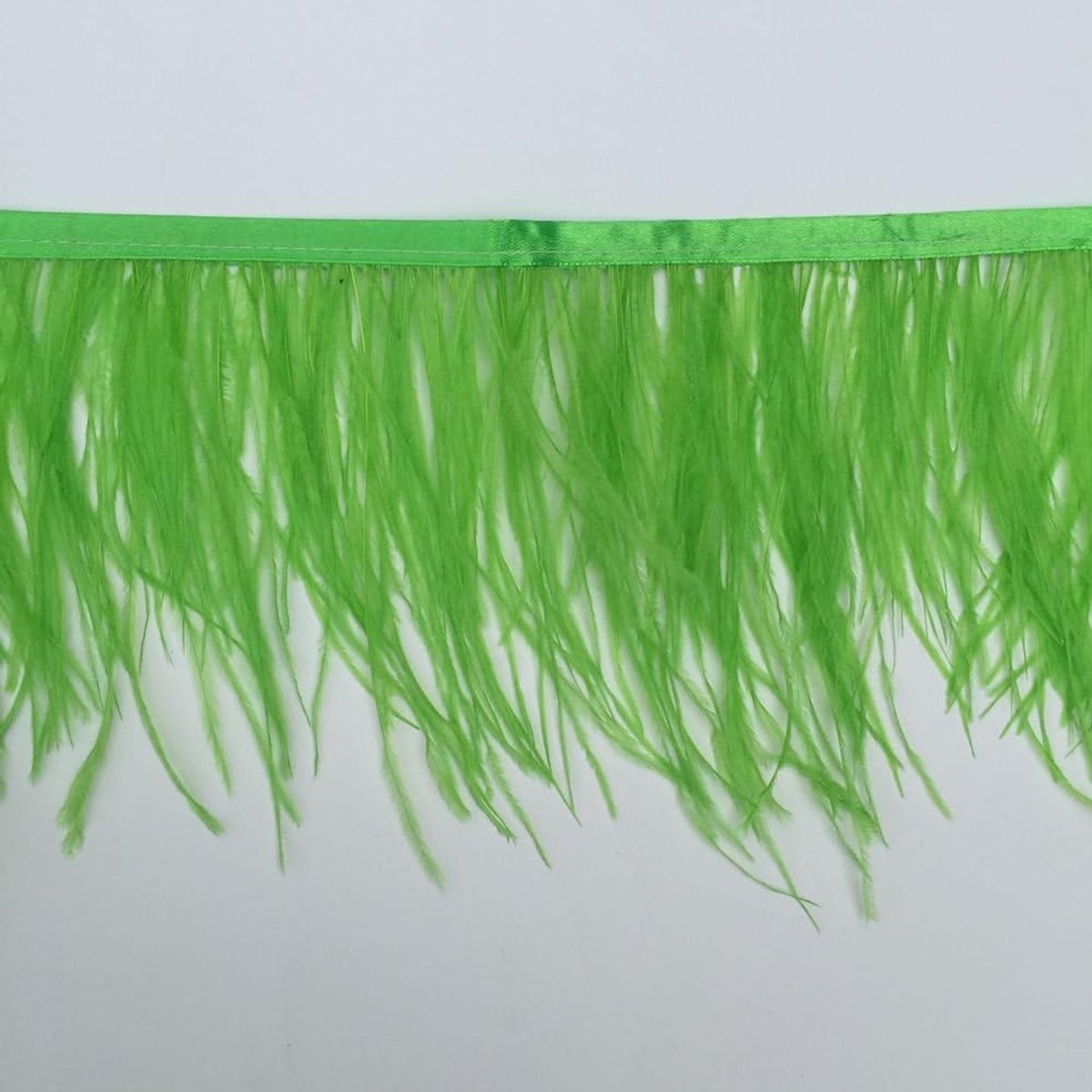 Limoengroene struisvogelveren randen pony met satijnen lint tape voor jurk naaien ambachten kostuums decoratie pak van 2 meter
