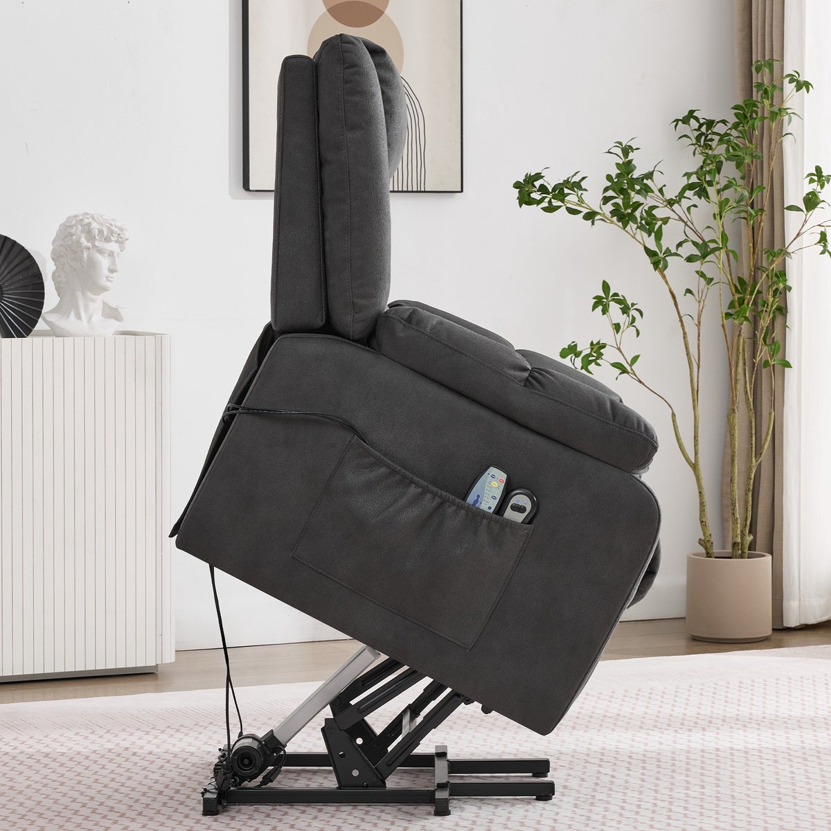 Elektrische verstelbare TV-stoel met opstahulp - Massage- en warmtefunctie - Ligstoel met voetenbankje - 2 zijvakken en bekerhouder - USB-poorten - Kleur grijs – foto 4