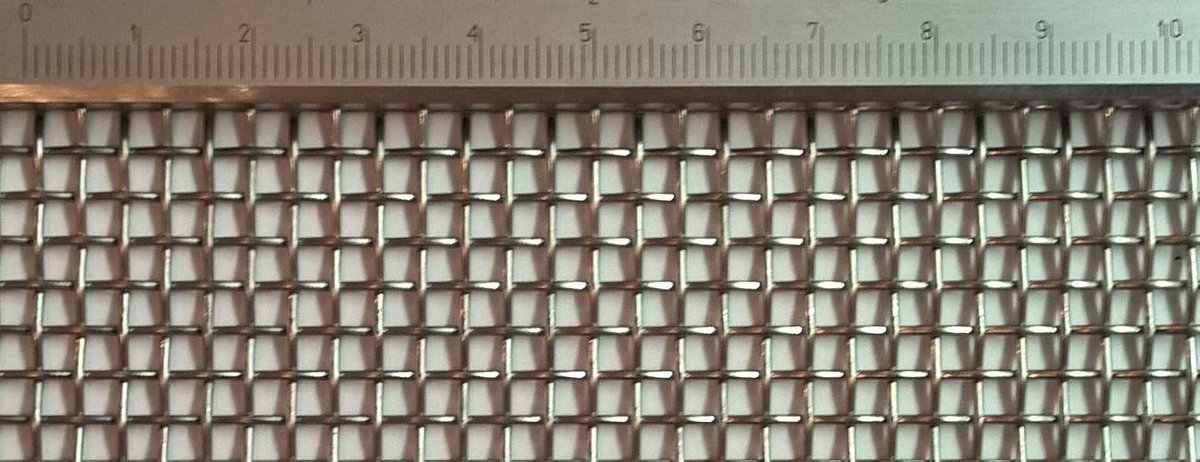 Mesh RVS gaas met 3 mm gaas Breedte, 1 mm Draaddikte. 3 m x 1 m