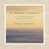 Boekomslag 'The Wisdom of Sundays: Life-Changing Insights from Super Soul Conversations' door Oprah Winfrey, met een vervaagde oceaan en lucht.