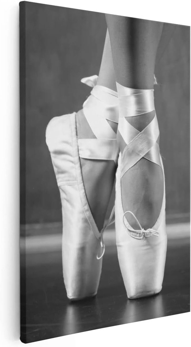 Canvas Schilderij Ballet Schoenen van een Ballerina - Zwart Wit - 60x90 - Foto op Canvas - Canvas Print