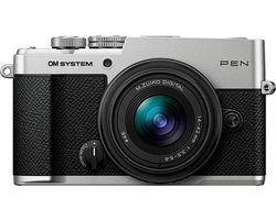 OM SYSTEM PEN Zilver + 14-42mm f/3.5-5.6 III Zwart