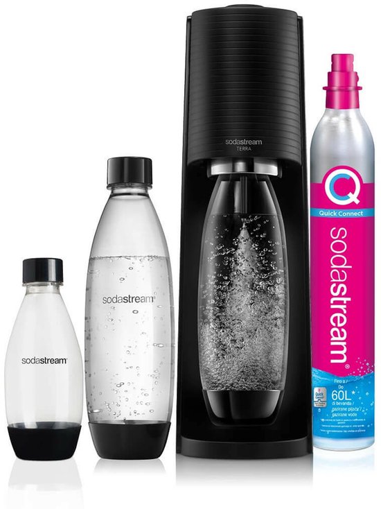 Zwarte Sodastream Terra met twee flessen en roze CO2-cilinder, compleet.