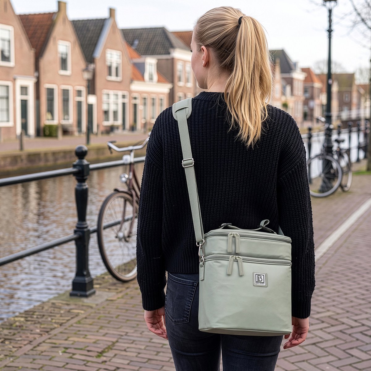 Brisby Kolftas 12 Liter – Koeltas voor Moedermelk & Borstkolf – Kinderwagen Bevestiging – 2 Geïsoleerde Vakken – Inclusief 2 Koelelementen - Sage Green — cadeau in Cadeau-ideeën - foto 4