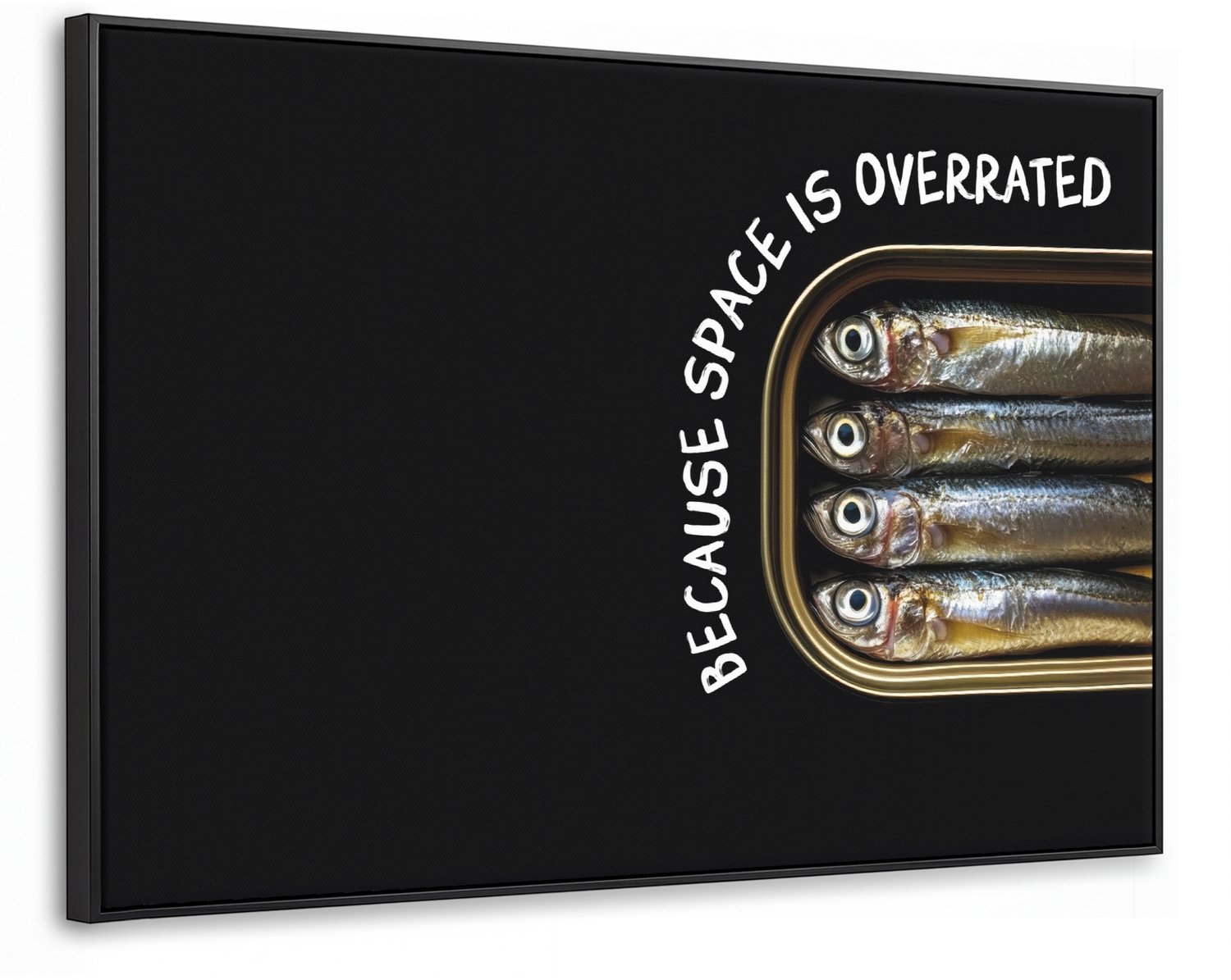 Canvas Schilderij met Baklijst XXL Canvas Schilderij met Baklijst 140x90cm - Sardines - Tekst - Vis - Blik - Muurdecoratie woonkamer - Slaapkamer decoratie - Kamer accessoires - Schilderijen op canvas met lijst groot