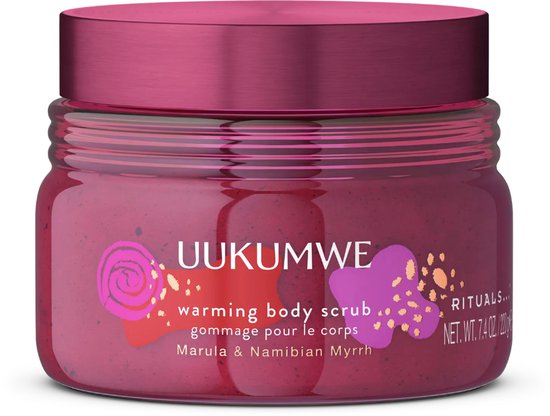 Rituals Uukumwe warming body scrub, een roze body scrub met gouden en paarse accenten. Inhoud 220g.