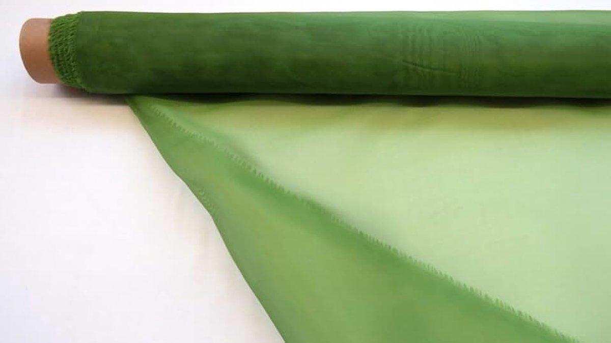 150 cm / 50 m grasgroen strekkende meter