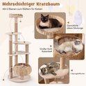 Kattenboom met zes verdiepingen, beige, met vier katten op verschillende niveaus en manden.