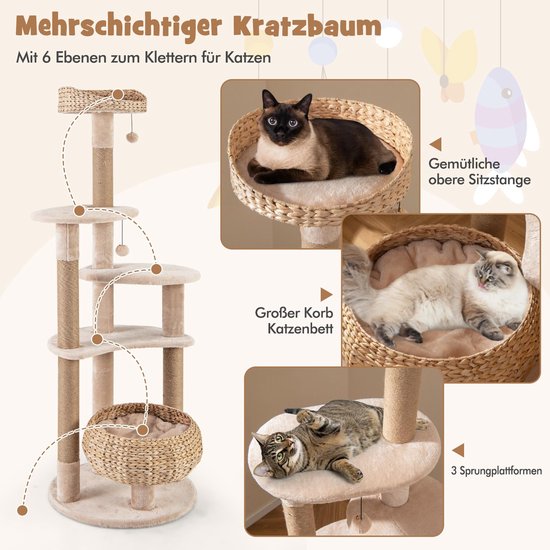 Kattenboom met zes verdiepingen, beige, met vier katten op verschillende niveaus en manden.