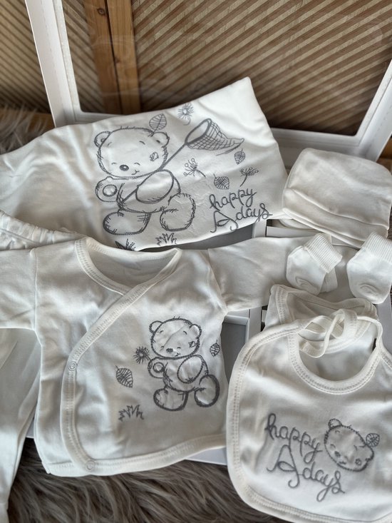 10 delige new born set met deken - luxe geschenkdoos - babyshower - kraam cadeau - new born boy / girl - wit crème grijs - berenmotief - happy days - 100 %katoen - anti allergisch-natural -0 tem 4 maanden — afbeelding 5