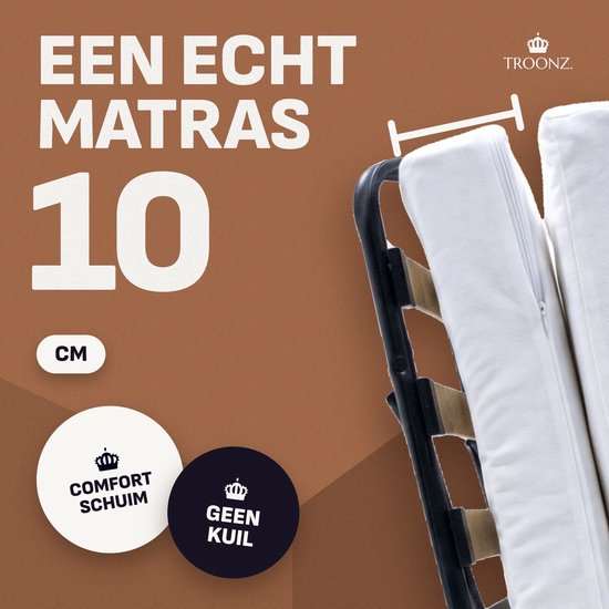 Close-up van een 10 cm dik wit Troonz matras in een inklapbaar frame.