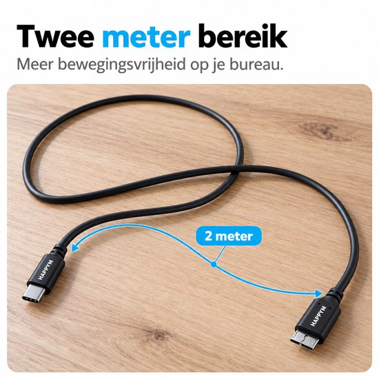 HAPPYM USB-C naar Micro-B 3.0 kabel van 2 meter op een houten bureau.