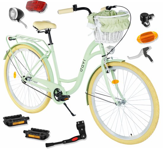 Lichtgroene Davi stadsfiets met crèmekleurige banden, rieten mand, zadel en meegeleverde fietsaccessoires.