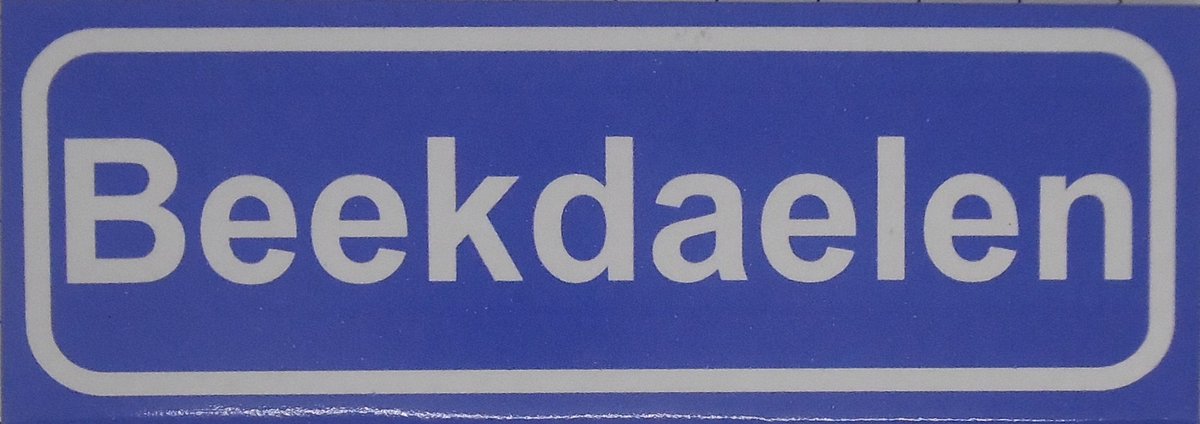 Souv© - koelkast magneet - plaatsnaam bord - kombord - souvenir - koelkastmagneetje - relatiegeschenk Beekdaelen