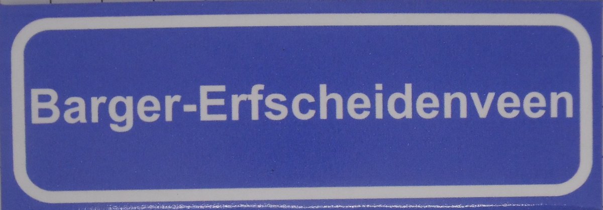 Souv© - koelkast magneet - plaatsnaam bord - kombord - souvenir - koelkastmagneetje - relatiegeschenk Barger-Erfscheidenveen