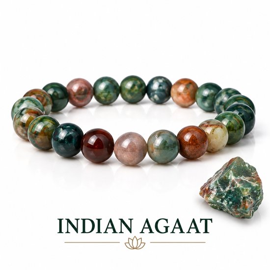 Armband met veelkleurige agaat kralen in groen, rood en bruin. Naast de armband ligt een ruwe agaatsteen.