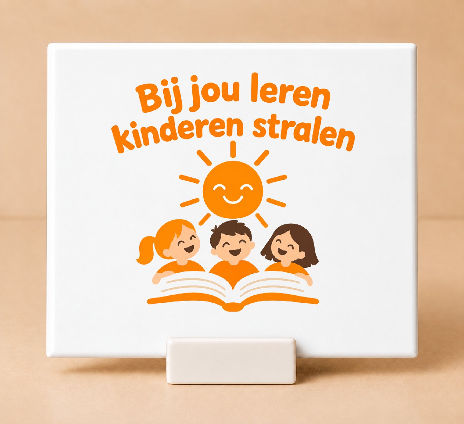 Bedruk King Minimalistische Tegel Juf en Meester "Bijna Kerstvakantie" – Scandinavisch Design voor Onderwijs en Inspiratie - 11 x 11 cm met houder Wit