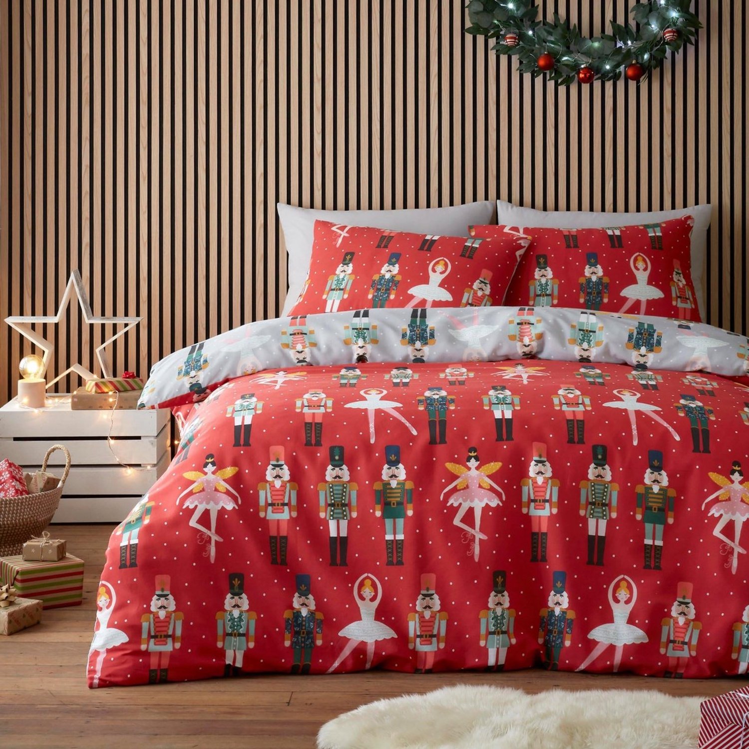 Duraxl Dekbedovertrek - Eenpersoons - Kerst - Rood en grijs - 140 x 200 cm