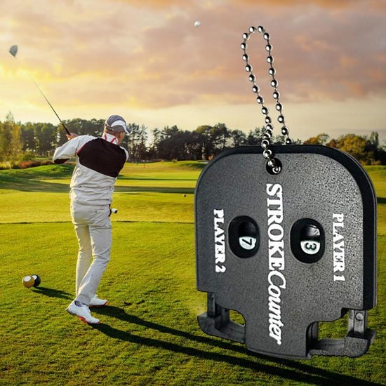 Zwarte golf slagteller op een golfbaan, met een man die golft.