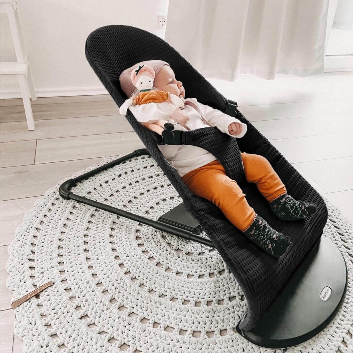 Ukje Hoes Wipstoelhoes geschikt voor BabyBjörn Wipstoel - Ter Vervanging Originele Baby Björn Hoes - Perfecte Pasvorm - Zacht katoen - Makkelijk Wasbaar - Zwart Wafelstof — cadeau in Cadeau-ideeën - foto 4