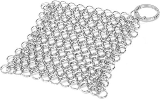Zilverkleurige metalen schuurspons
met ring, op een witte achtergrond.