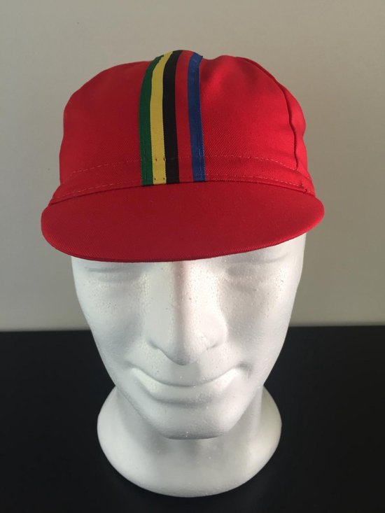 Foto: Worldchampion red wielerpet fietspet koerspet cap