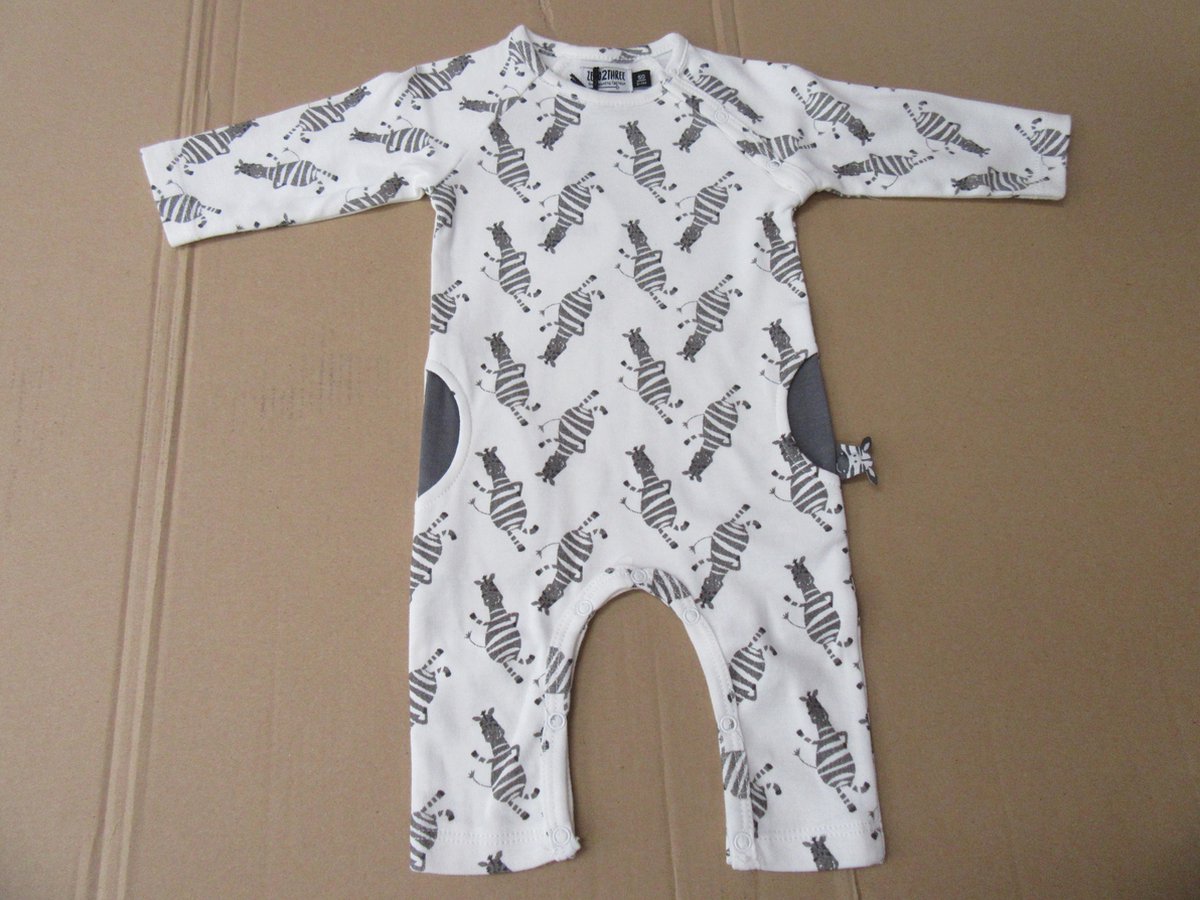 Zere2three - Combi - Creme met zebra's - 74 9-12 maand